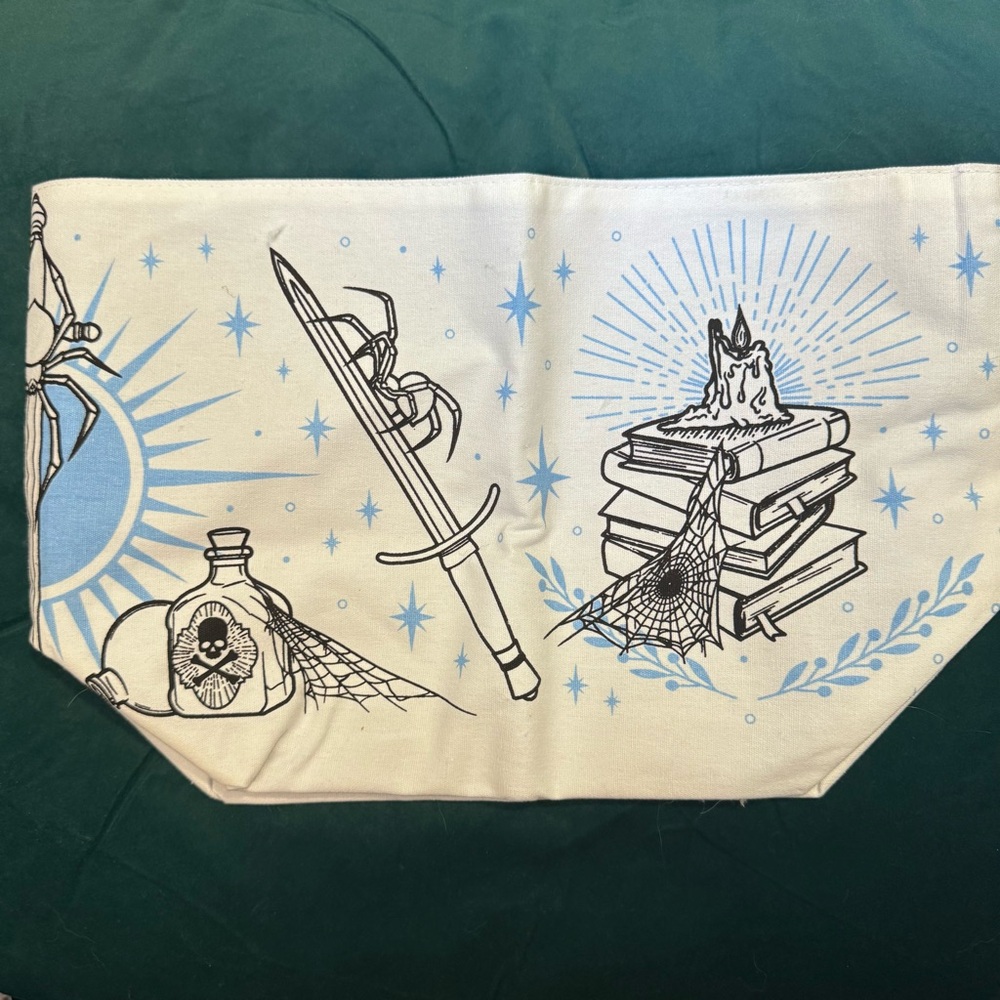 Foldable book tote
